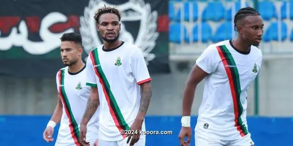 لاعب الجيش الملكي يعقاب ناديه السابق