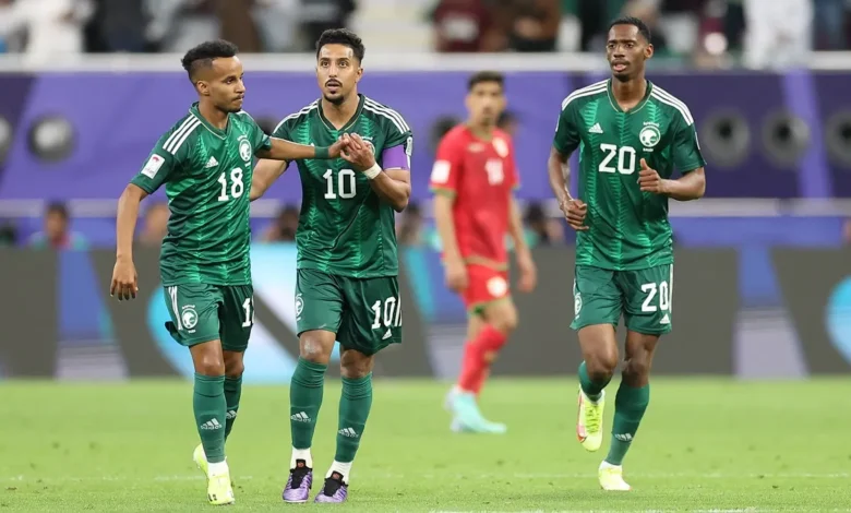 جماهير إندونيسيا تطلق صافرات الاستهجان على لاعبي السعودية قبل المباراة - Scores