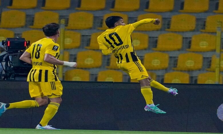 بند مثير وراء غياب 5 لاعبين عن كلباء ضد شباب الأهلي في الدوري الإماراتي - Scores