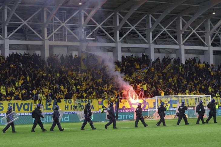 رئيس قبرص يهاجم اتحاد الكرة بسبب أعمال عنف وشغب | يلاكورة