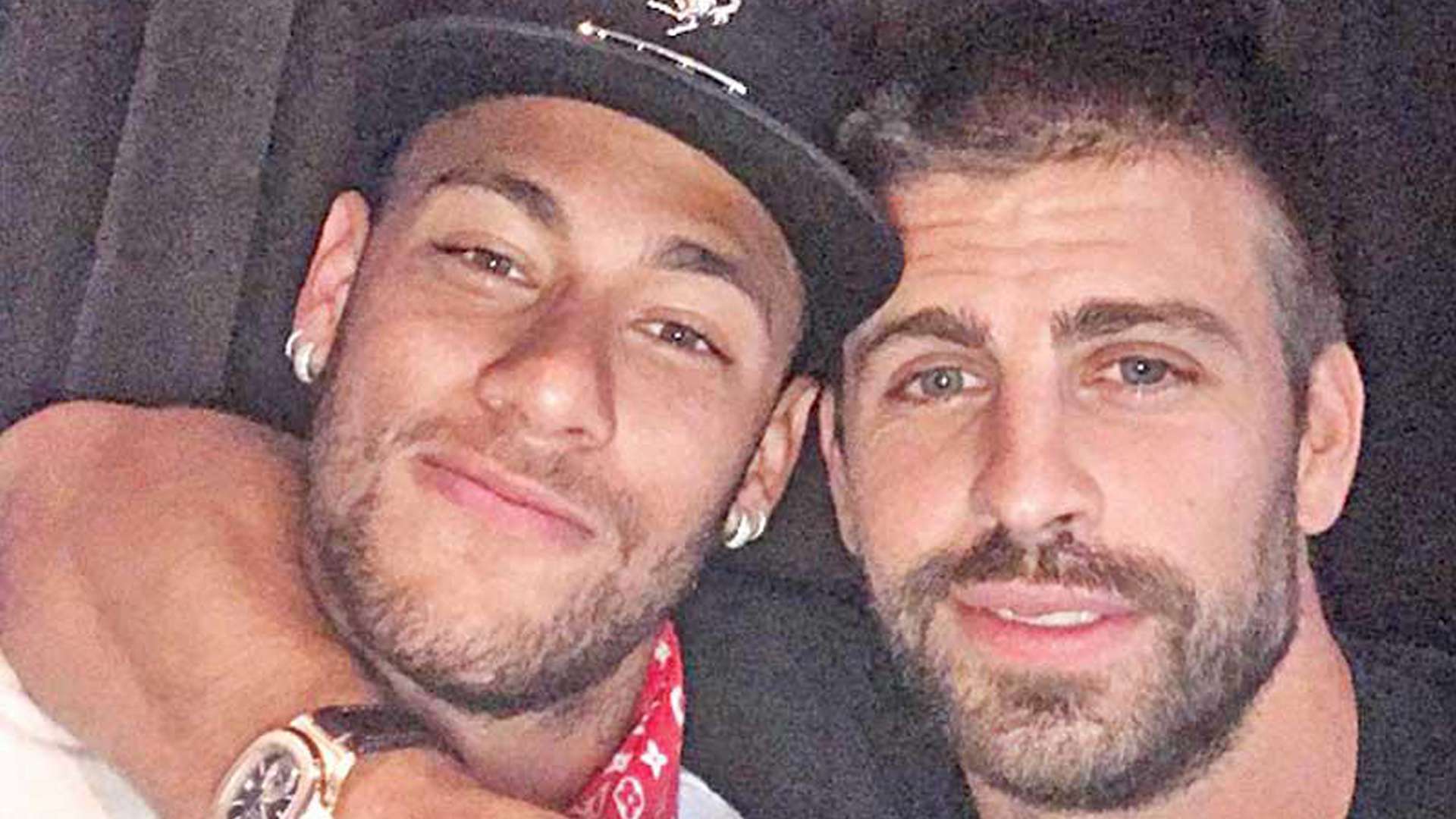 Neymar and Pique3