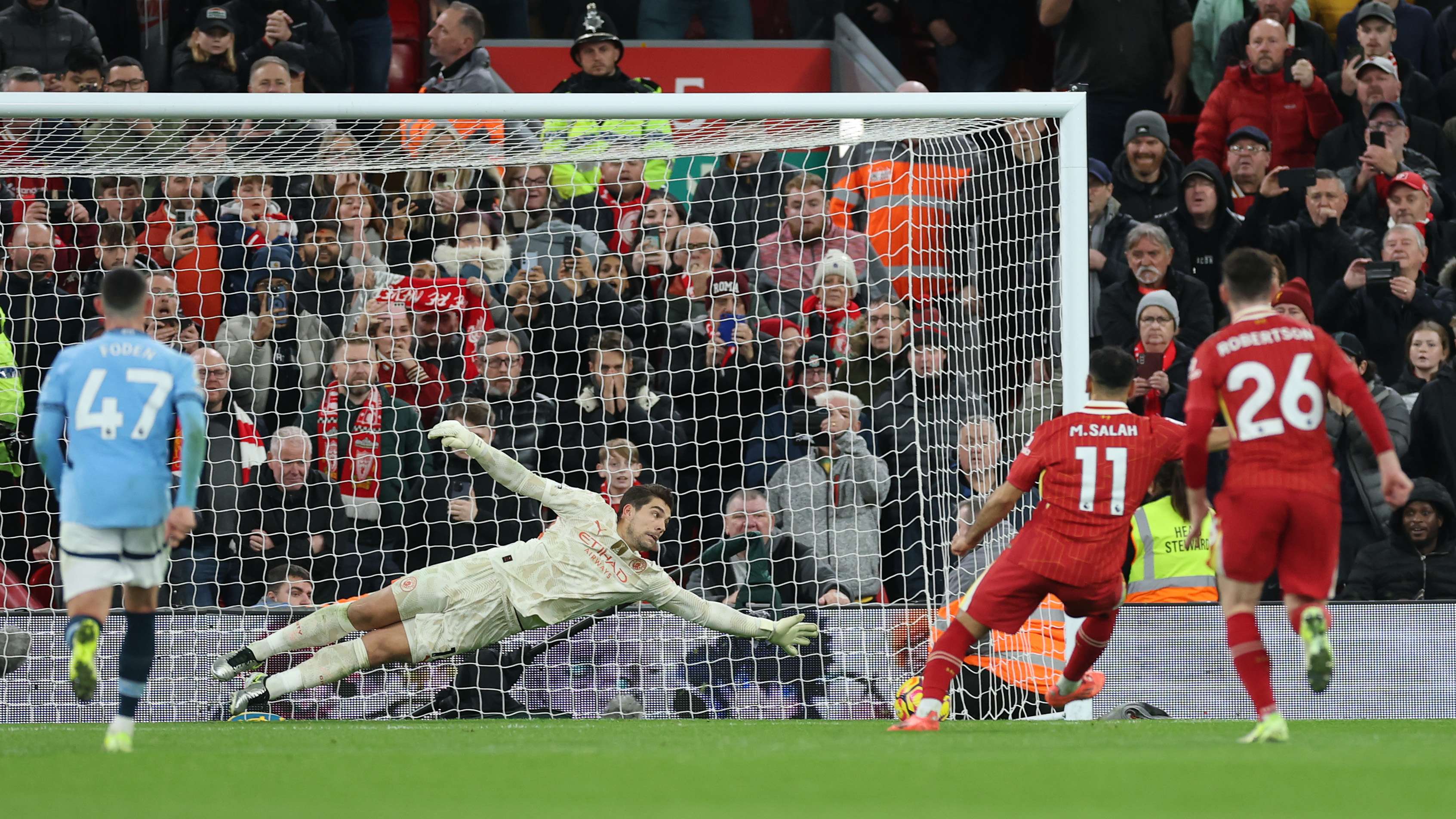 Liverpool FC v Manchester City FC - Premier League