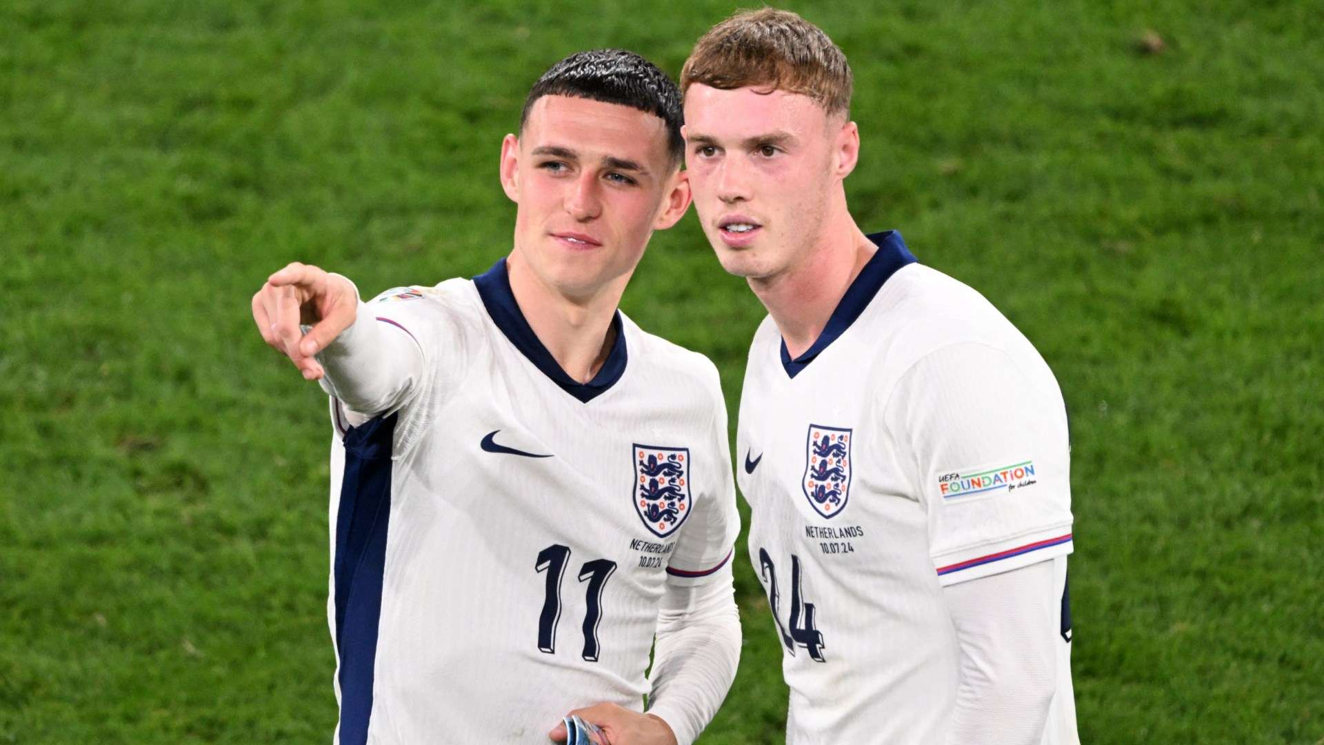 Phil Foden Cole Palmer England 2024