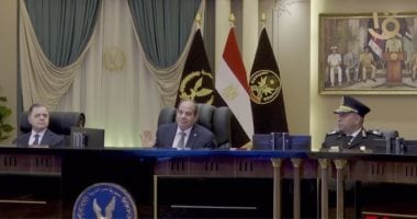 الرئيس السيسي: مصر تحتاج سنويا إلى 60 ألف فصل دراسي بتكلفة مالية كبيرة