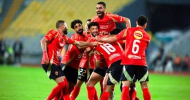 قبل انطلاق الجولة السابعة للدوري.. 5 أندية تتصارع على قمة الجدول.. الطلائع يعطل الزمالك.. الأهلي يُلحق بالمصري أول هزيمة.. بيراميدز يقسو على فاركو.. استفاقة المحلة مع غريب.. والحدود ومودرن سبورت دون انتصارات