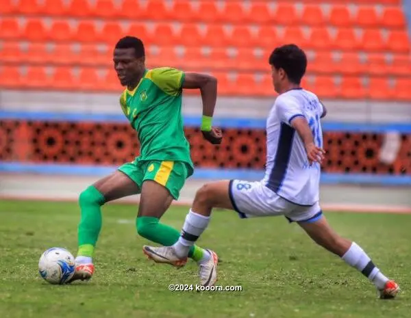 الاتحاد يفاوض الهلال لضم محمد العويس 