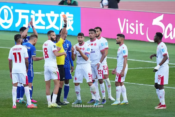 رغم العرض المغري .. جوارديولا أقنع لاعبه بالبقاء بـ"عشاء ياباني فاخر" | 