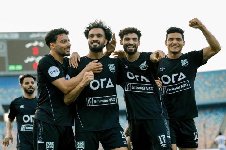 لويس كاسترو يفاجئ الجميع بهذا الطلب 