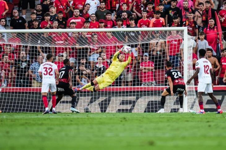 بنزيما يقود تشكيل الاتحاد أمام الاتفاق في الدوري السعودي للمحترفين 