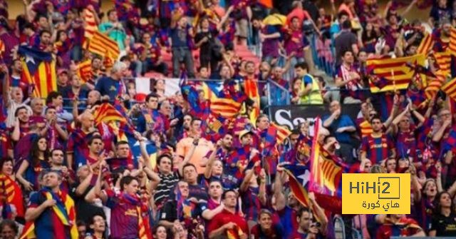 فليك يرفض مكافأة لاعبي برشلونة رغم رباعية الكلاسيكو - Scores 