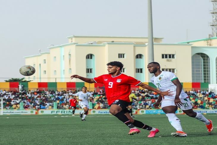 صلاح الغائب الأبرز وناديان يخسران 12 لاعبًا.. تأثير مدمر لبطولتي آسيا وأفريقيا على الدوريات الكبرى! | 