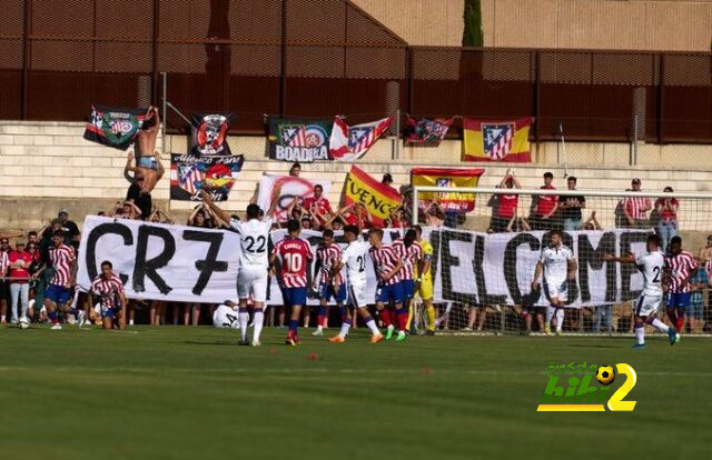 ديكو يكشف موقف برشلونة من بيع دي يونغ وأرواخو 