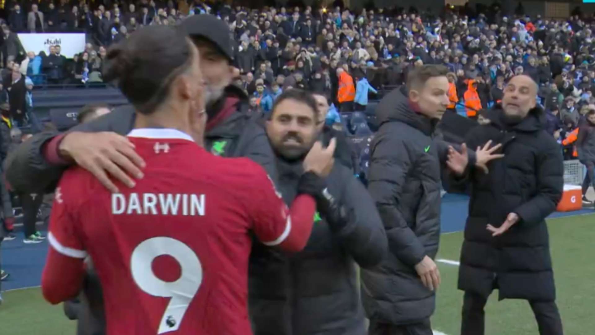 ليفربول ينافس كبار دوري روشن على خليفة محمد صلاح 