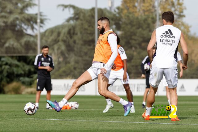 فيديو | "أفضل لاعب في العالم".. احتفال هائل من مانشستر سيتي برودري | 