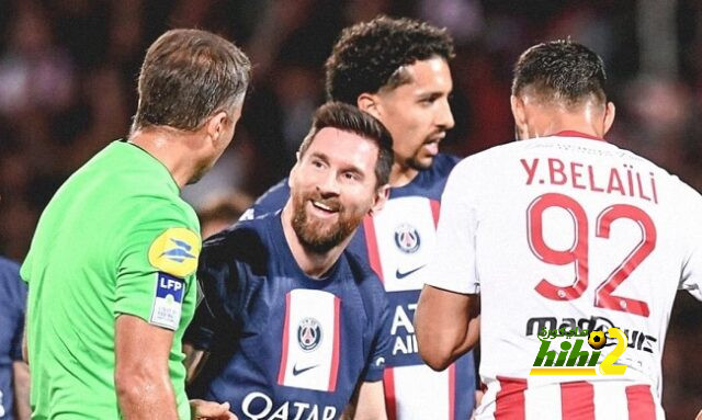 "لن نفوز بنقانق وربما يضعون أسداً شاذاً" .. بارتون يترك النساء ويهاجم منتخب إنجلترا | 