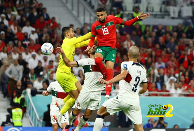 زيدان يحمل الشعلة الأولمبية في مارسيليا 