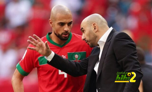 ردة فعل انريكي في غرفة ملابس منتخب إسبانيا بعد السقوط أمام اليابان 