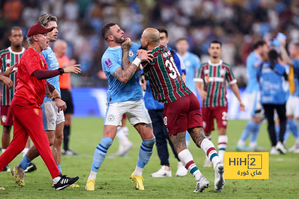 فيديو | "روح مارادونا" تحضر في كأس إفريقيا وتثير جنون الكاميرون! | 