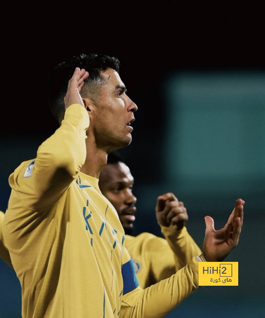 عائلة مبابي تزور متحف ريال مدريد 