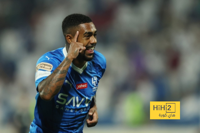 شاهد أجانب الهلال بالزي السعودي احتفالا باليوم الوطني 