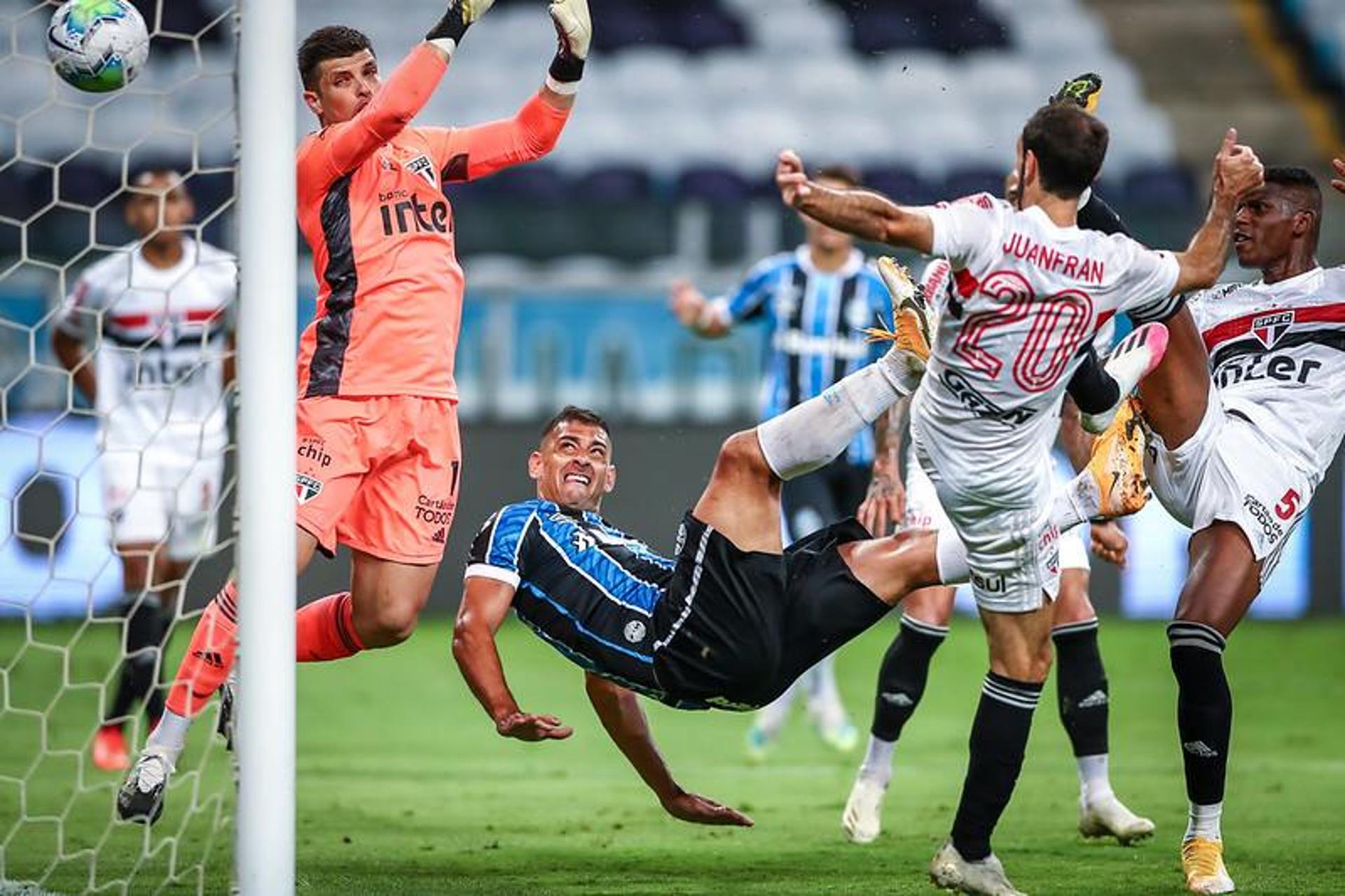 بـ"مشاهد الحب ومساعدة القدر" .. شمس النصر تشرق في إيران بأقل مجهود | 