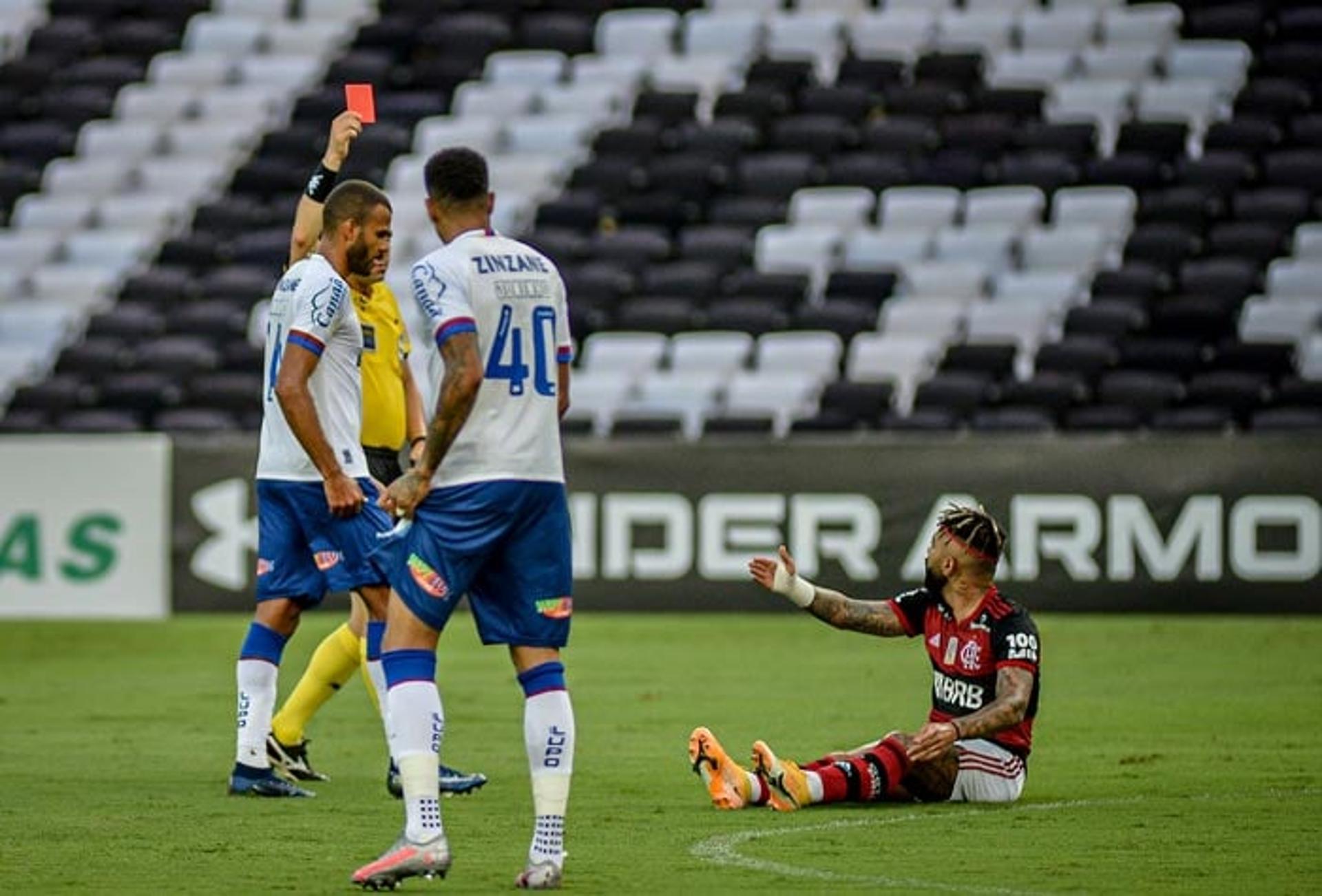 الريال لن يفوز بالليغا أو دوري الأبطال 