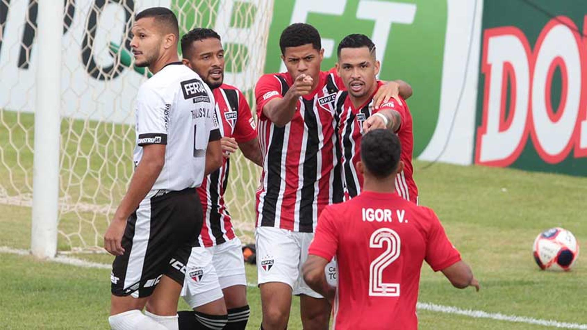 بطاقة مباراة الاتحاد أمام الخليج في الدوري السعودي 