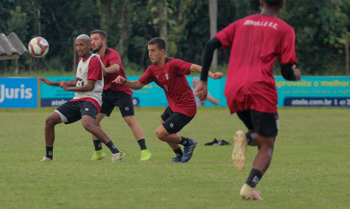 أخبار الأهلي اليوم | استقالة مسؤول كبير .. وصدمة من لاعب الفريق بـ"رفض التجديد" | 