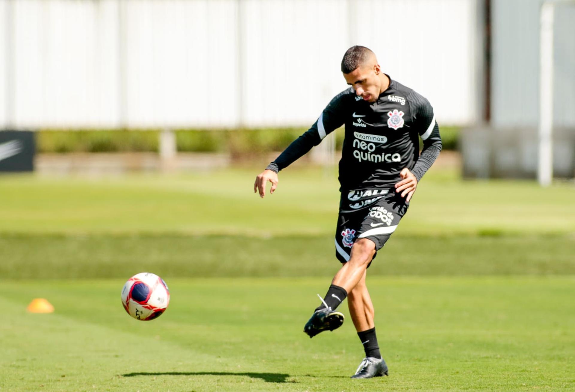 جاهزية ثلاثي الهلال قبل مواجهة الخلود 