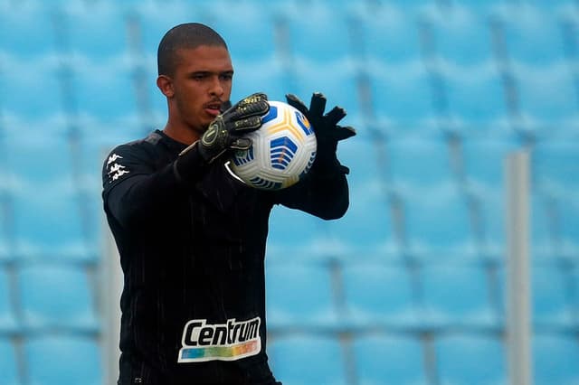 نجم الهلال على أعتاب الدورى الإيطالى على غرار مواطنه سعود عبد الحميد 