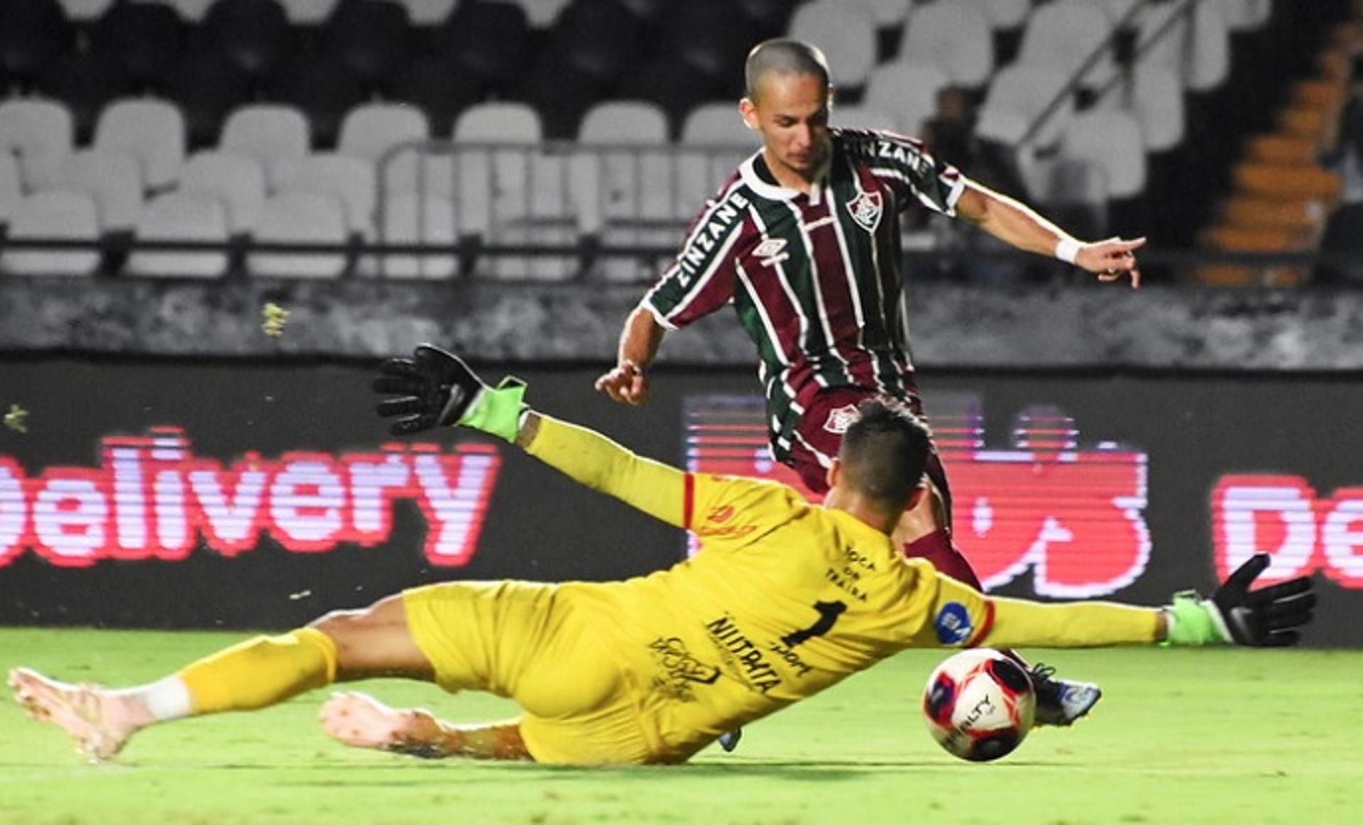 يجب طرد كاسترو فورًا ورونالدو ضيع الصيام .. ردود فعل وداع النصر لآسيا على يد العين | 