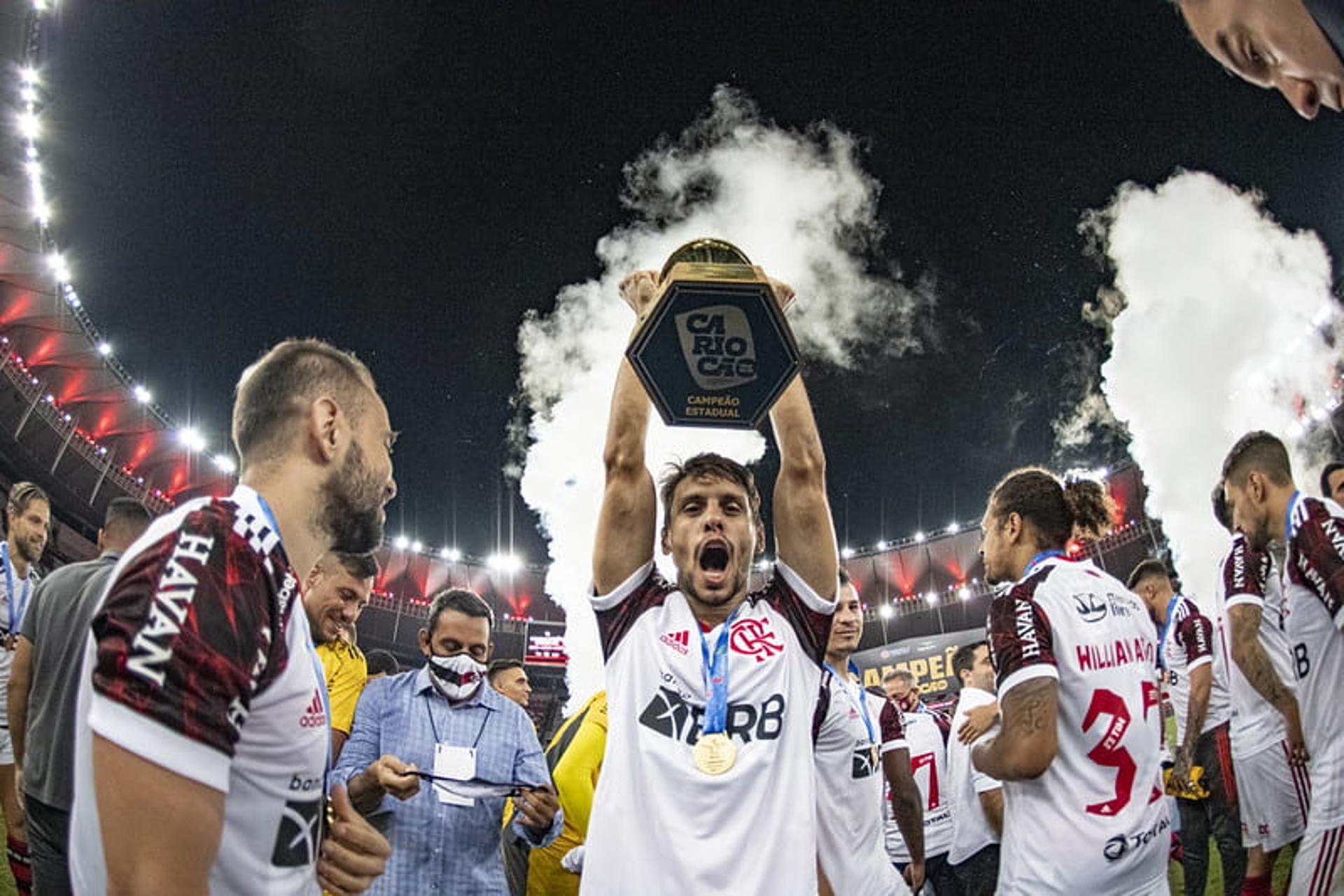 مراد باتنا … لاعب الفتح الذي تفوق على نجوم الدوري السعودي 