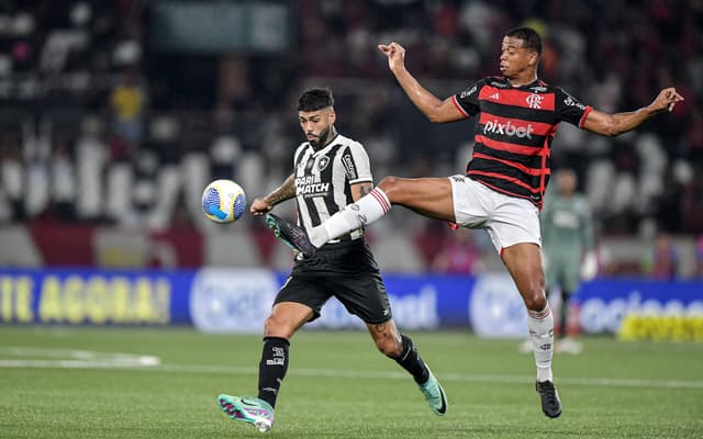 لم يعد مهددًا بالهبوط .. "قاهر الأهلي" ينذر الاتحاد بقفزة كبرى للجندل في دوري يلو! | 