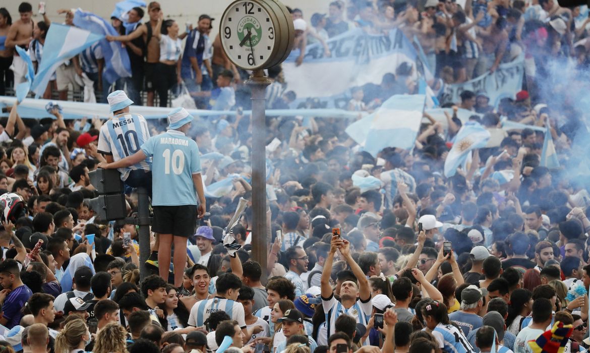 صورة : تبديل أنشيلوتي الخرافي الذي أهدى ريال مدريد الفوز ضد بيتيس ! 