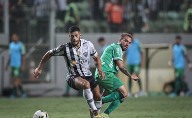 الهلال السعودي ينافس بايرن ومانشستر يونايتد على ضم فيراتي 