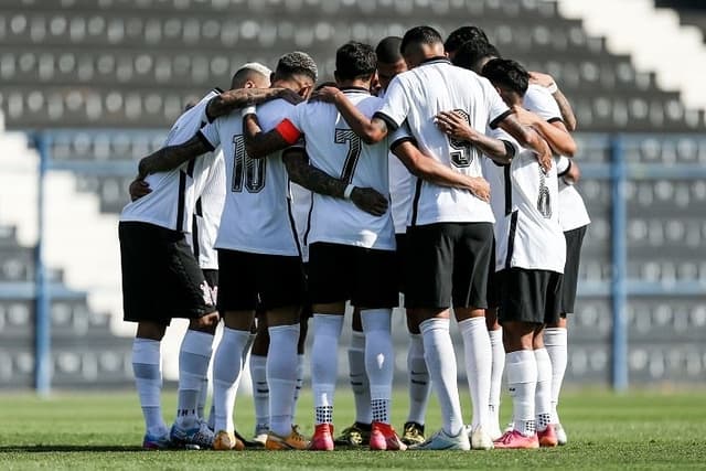 بعد عطل الطائرة.. موعد وصول بعثة ريال مدريد إلى قطر 