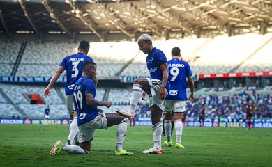 الزمالك يُعادل بطولات الأهلي بفضل تميمة الحظ (فيديو) | يلاكورة 