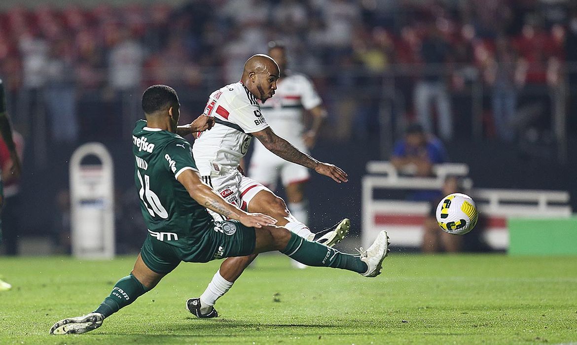 ركلة جزاء دورتموند ضد برشلونة … هل كانت صحيحة؟! 