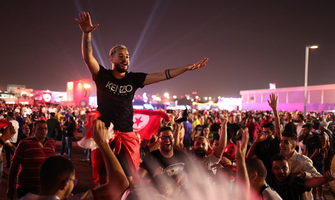 التعادل يحسم مواجهة منتخب السعودية ضد فلسطين وديا.. وبطاقة حمراء للدوسري 