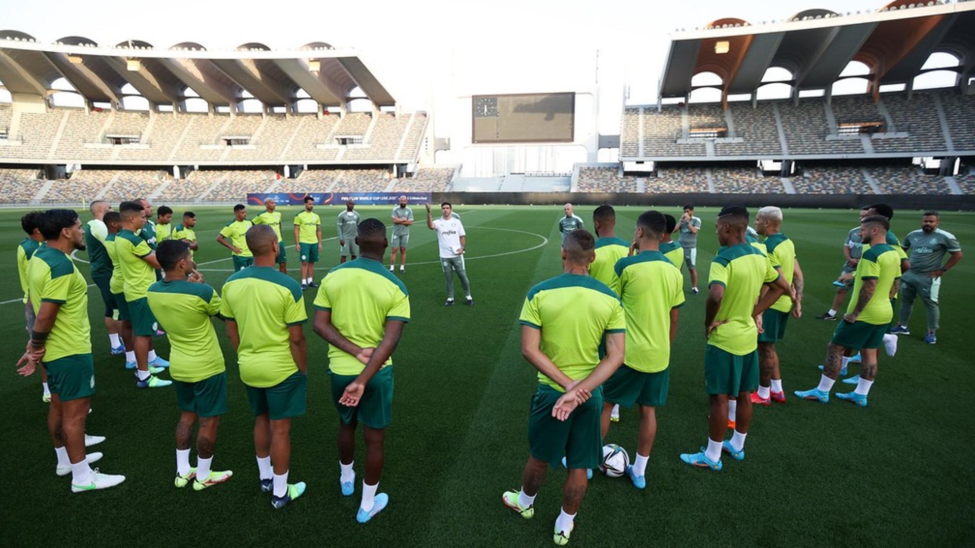 تغريدة الهلال بعد رحيل ميشيل 