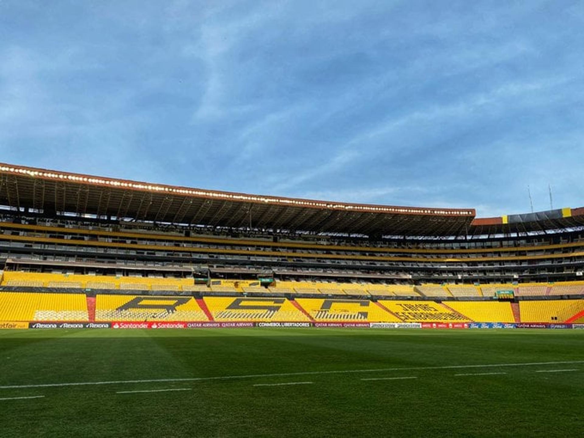 زين الدين زيدان يقترب من مهمة جديدة في الدوري الإنجليزي  