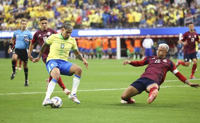 فيديو: مران الأهلي الأخير قبل مواجهة الهلال 