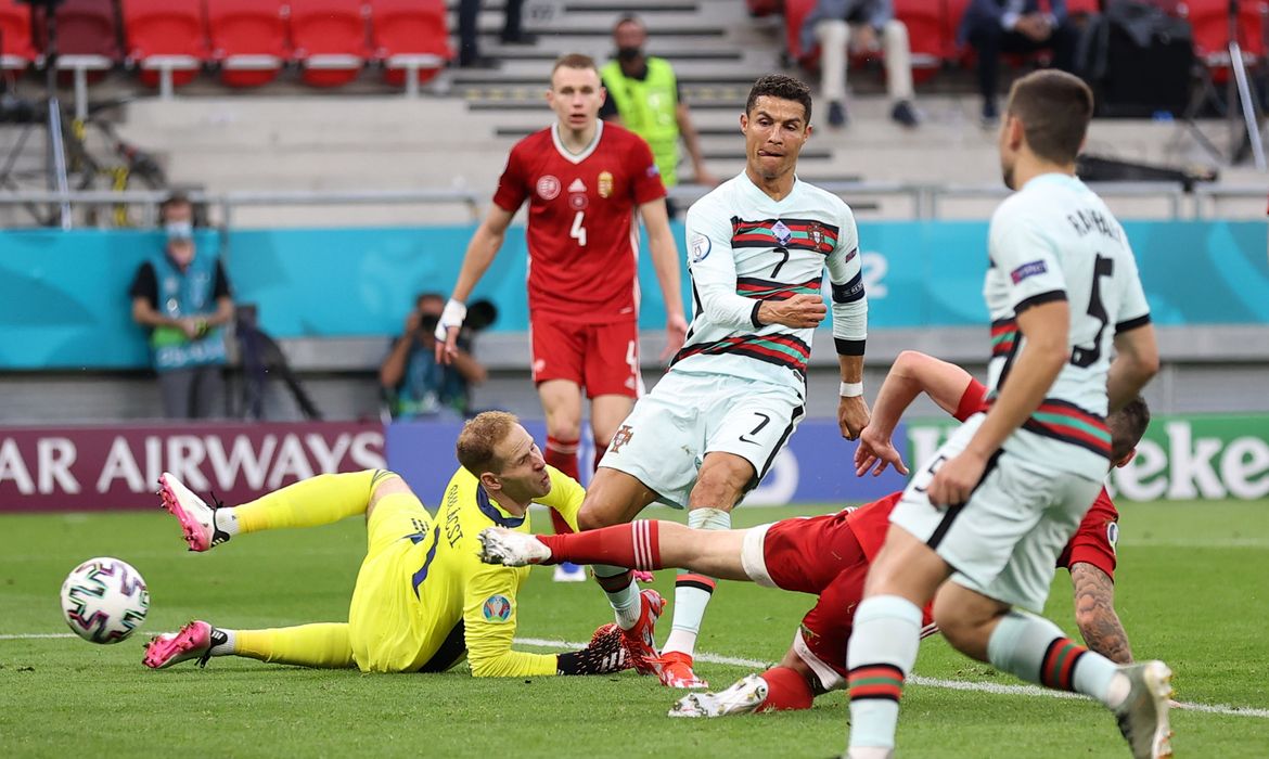 علق على أزمة الفرج والدوسري .. ياسر المسحل: رحيل رينارد كان مبررًا وسنستغل كأس الخليج جيدًا | 