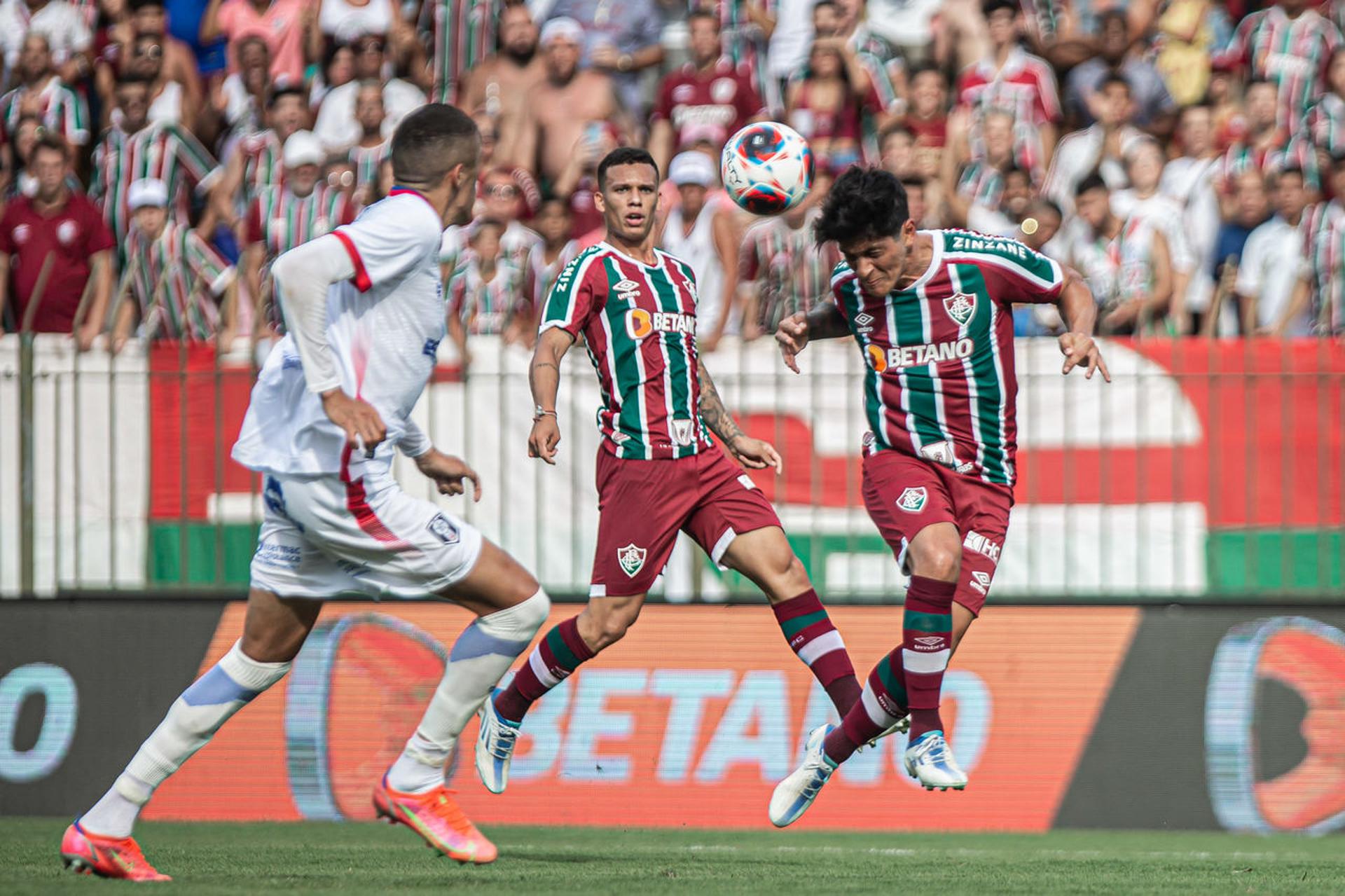 اللاعب المتكامل .. برشلونة يٌضحي بأولوياته من أجل جوهرة برايتون! | 