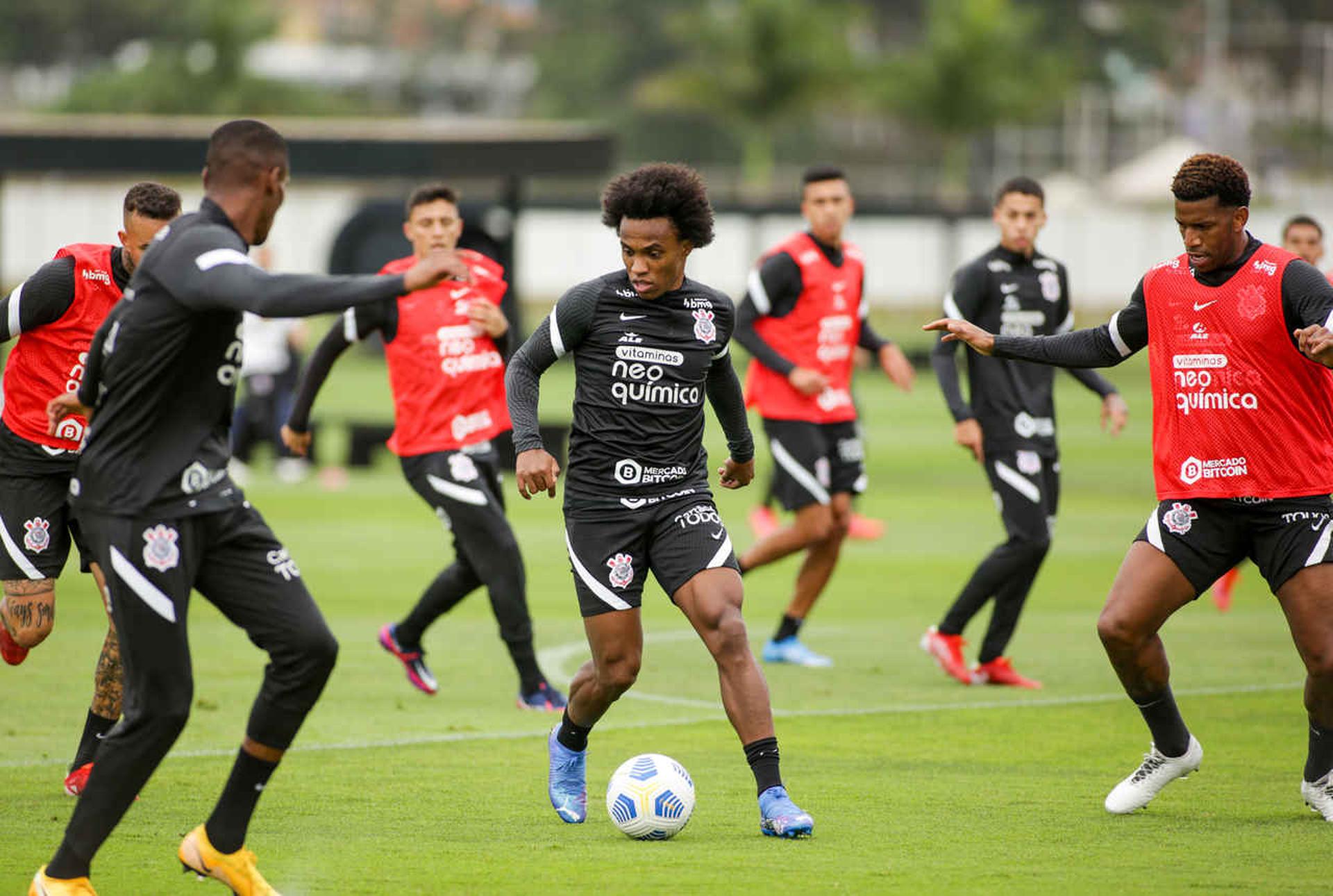 صلاح: نريد الفوز على مانشستر سيتي 