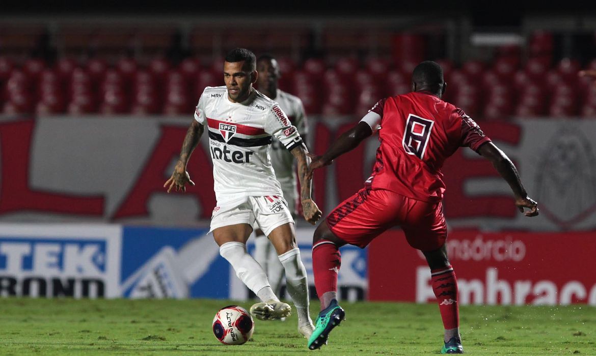 الريان يتقدم على العربي بهدف بن شرقي في الشوط الأول بالدوري القطري 