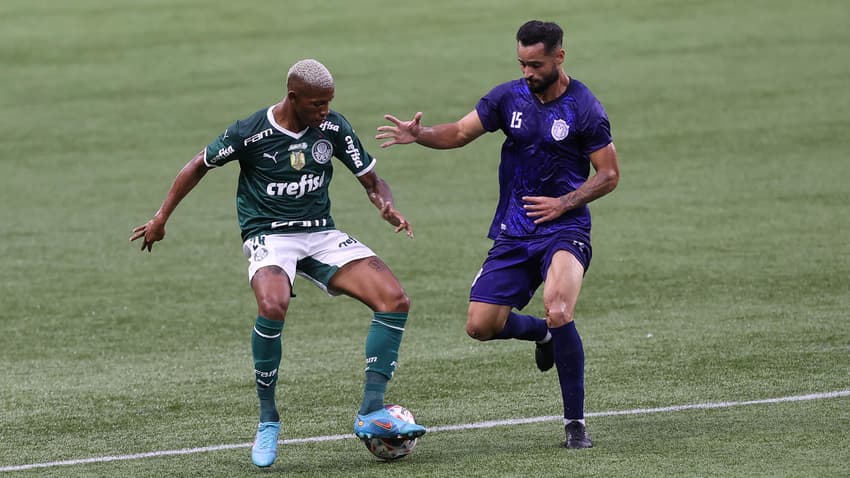 "عنده موقف منه" .. فهد الهريفي يلمح بـ"تجاهل" رينارد المتعمد للاعب الهلال في قائمة كأس الخليج | 