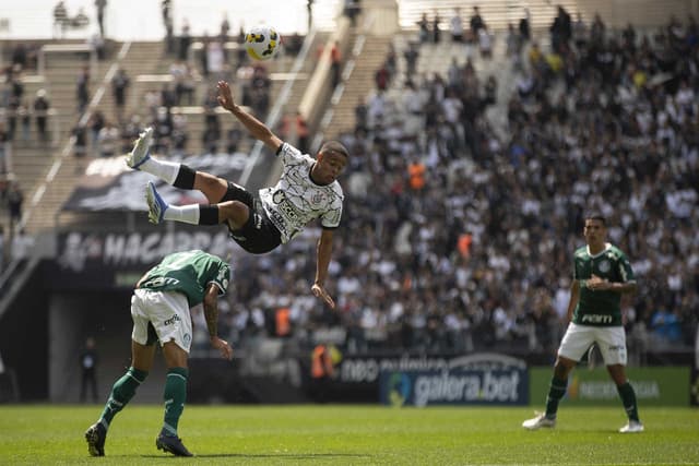 الهلال يتصدر: ترتيب الحضور الجماهيري في الدوري السعودي 