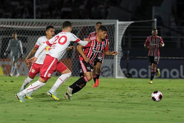 ارتفاع حظوظ مشاركة مالكوم مع الهلال فى السوبر السعودي 