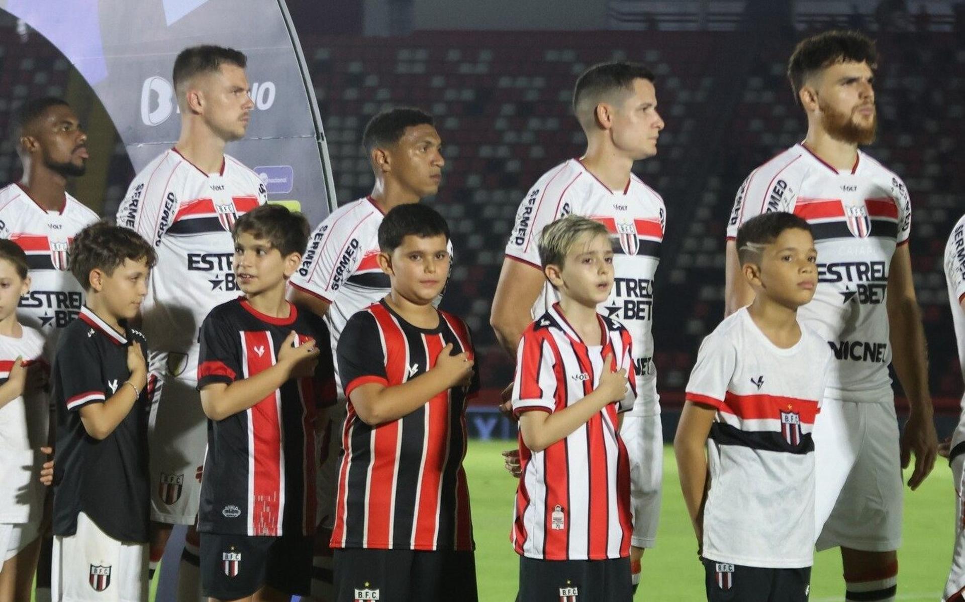 بطاقة مباراة الهلال أمام الفتح في الدوري السعودي 